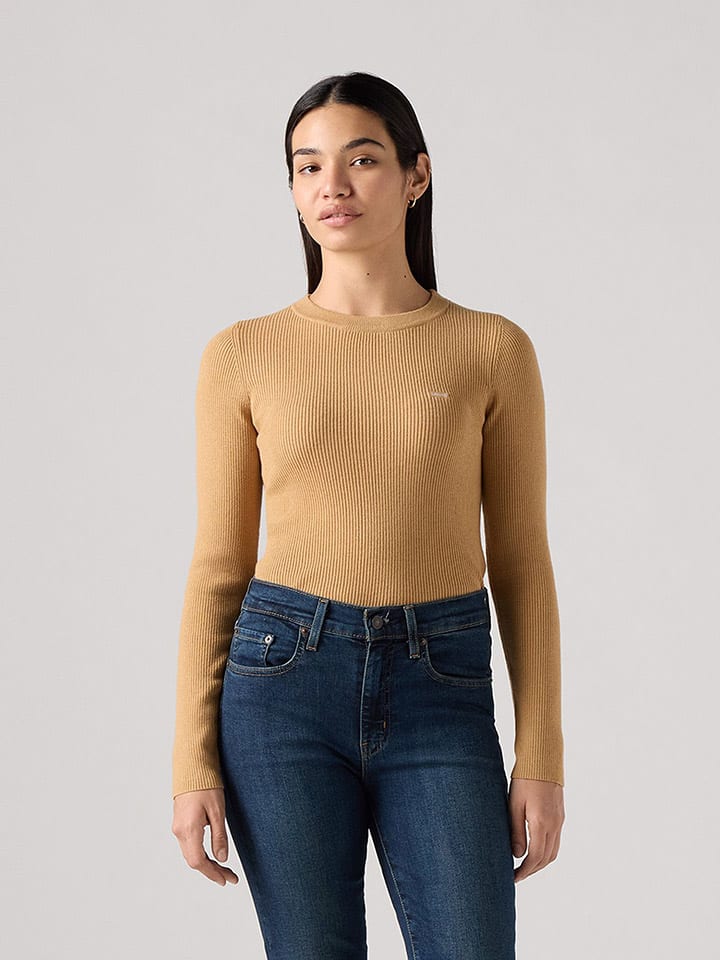 Sweter w kolorze beżowym