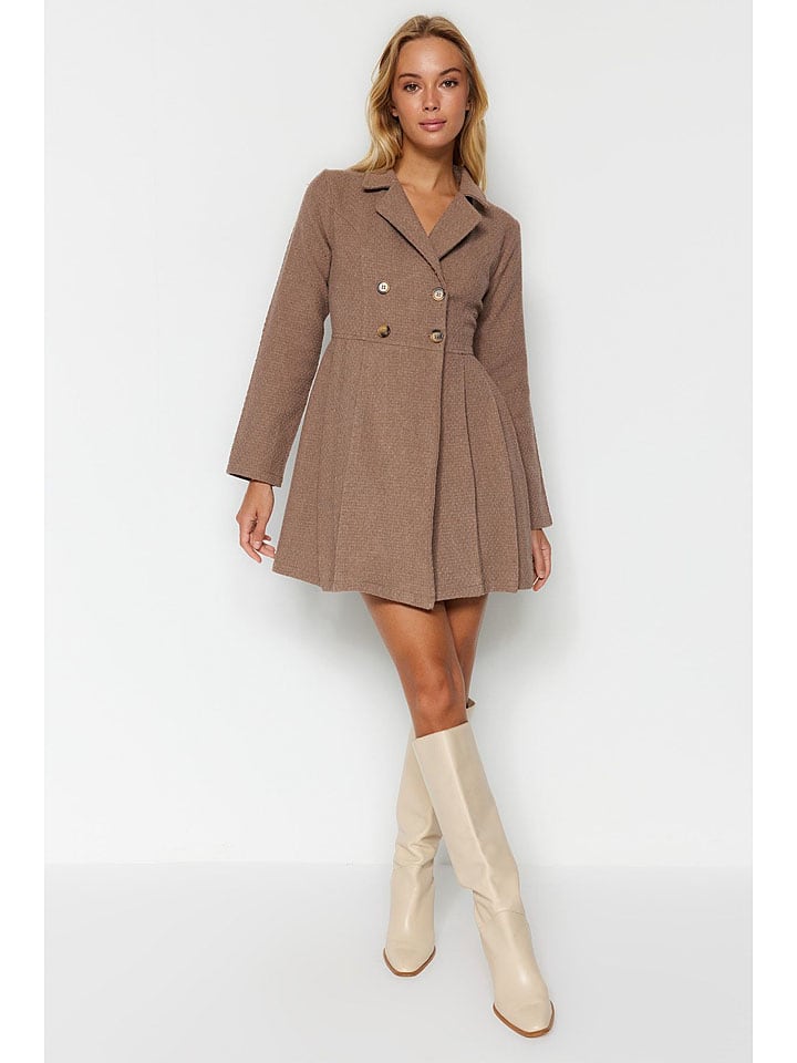 Kleid in Camel