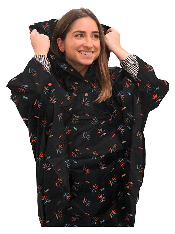 Regenponcho in Schwarz