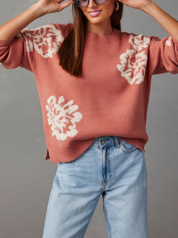 Sweter w kolorze koralowo-kremowym