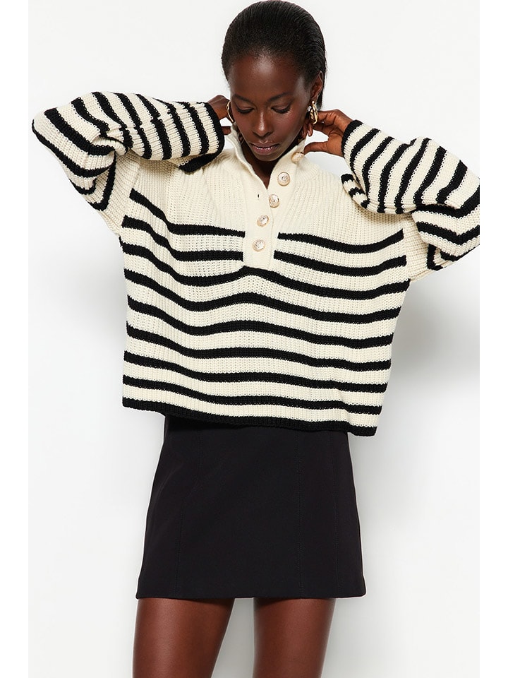 Sweter w kolorze kremowo-czarnym