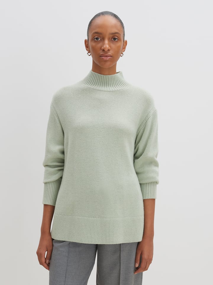 Sweter w kolorze jasnozielonym