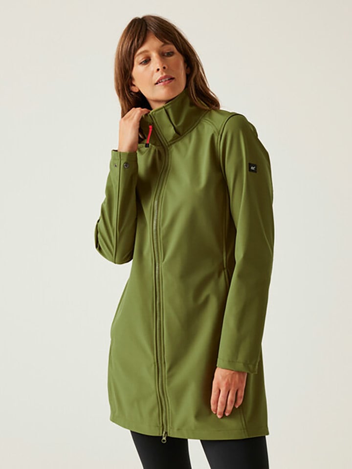 Płaszcz softshellowy "Carisbrooke" w kolorze khaki