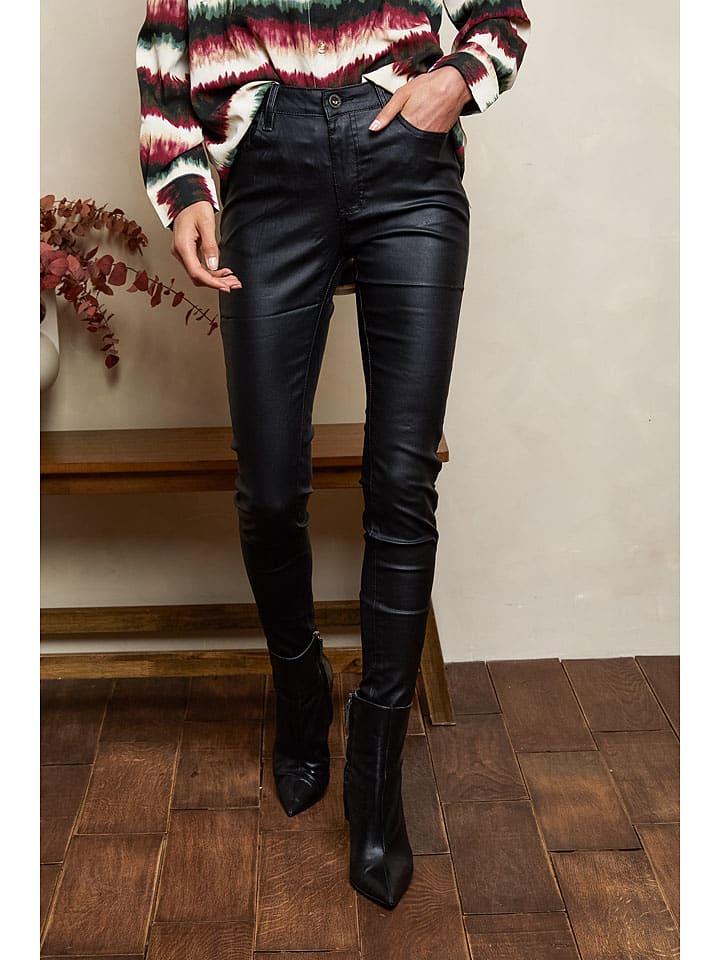 Kunstlederhose "Ramos" in Schwarz