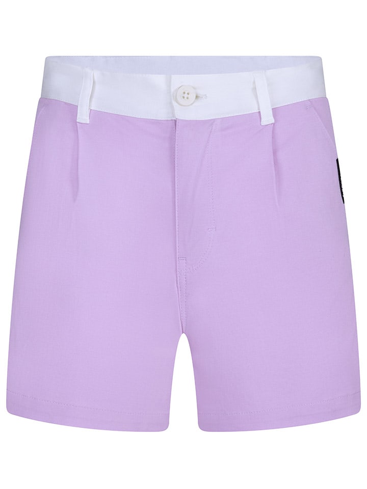 Shorts in Lila
