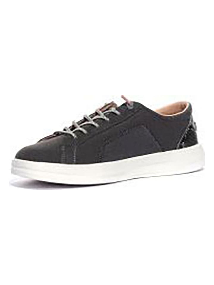 Sneakers in Schwarz