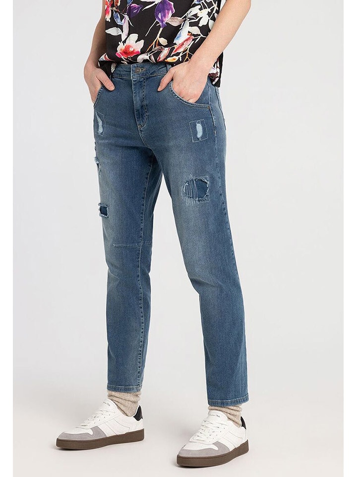 Dżinsy - Boyfriend fit - w kolorze niebieskim