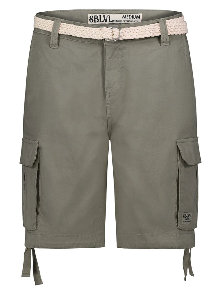 Bermudy w kolorze khaki