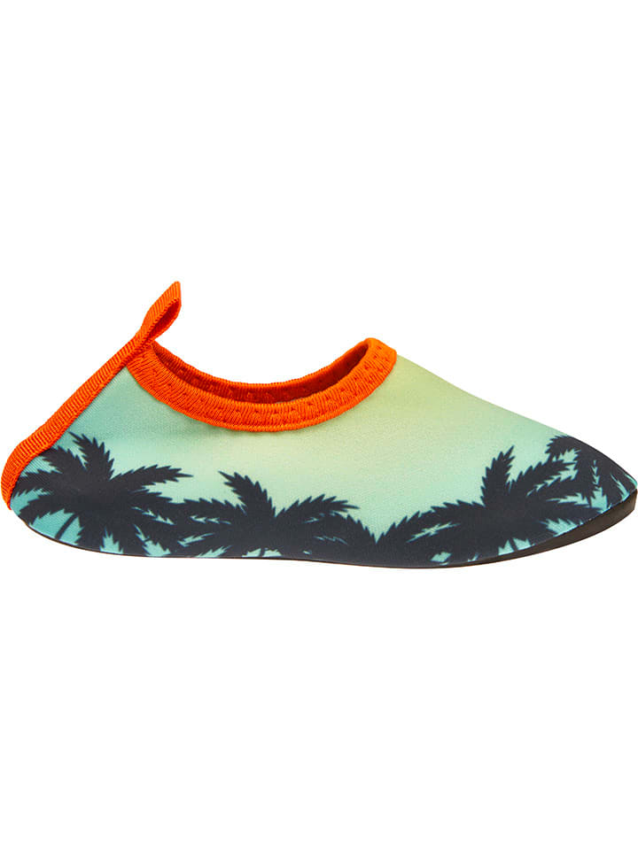 Buty w kolorze zielonym do chodzenia na boso