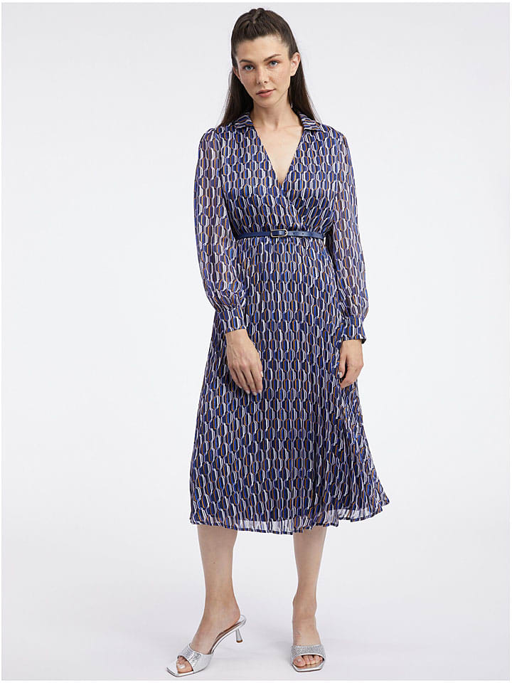 Kleid in Dunkelblau