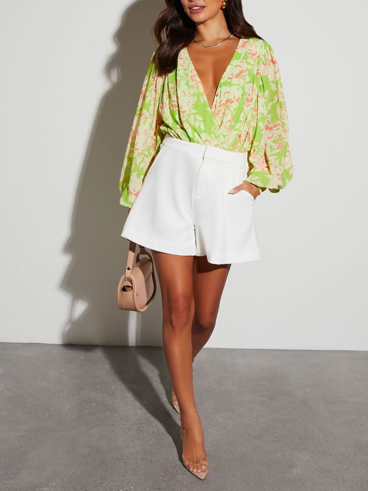 Bluse in Grün/ Creme