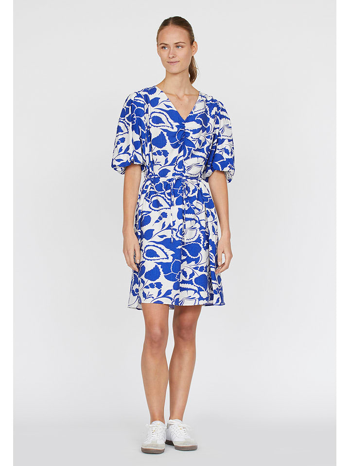 Kleid in Blau/ Weiß