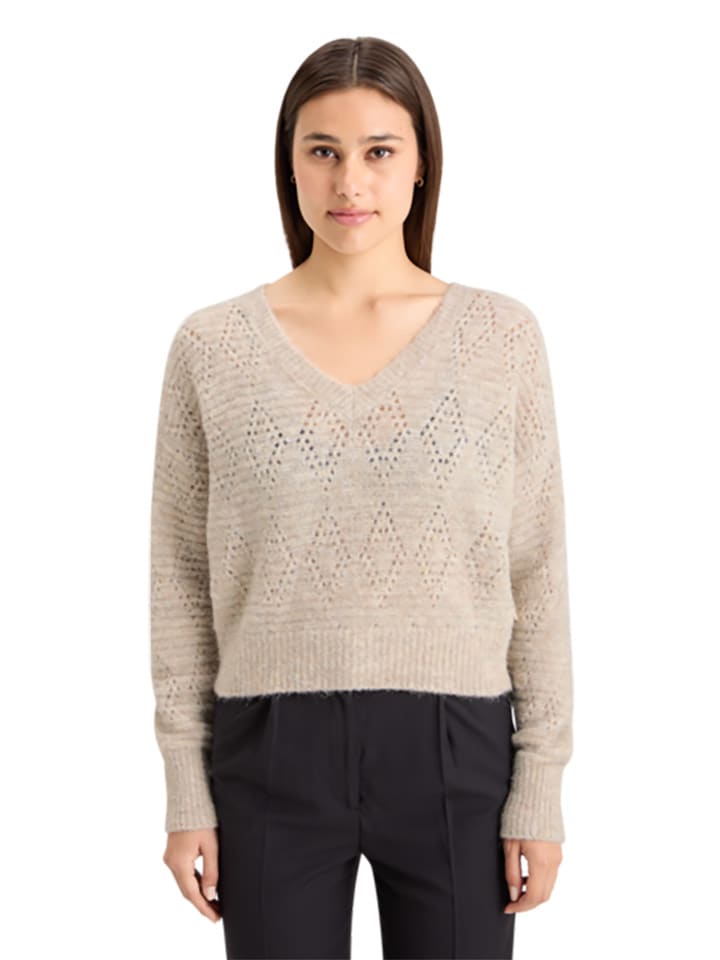 Sweter w kolorze kremowym