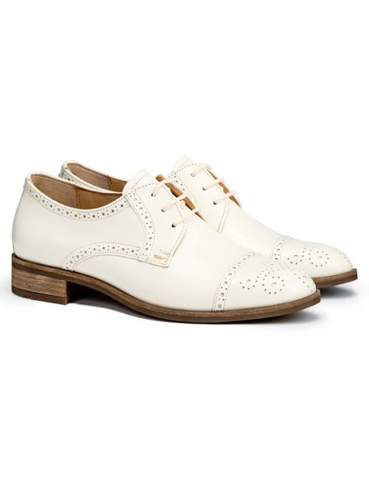 Leder-Schnürschuhe in Creme