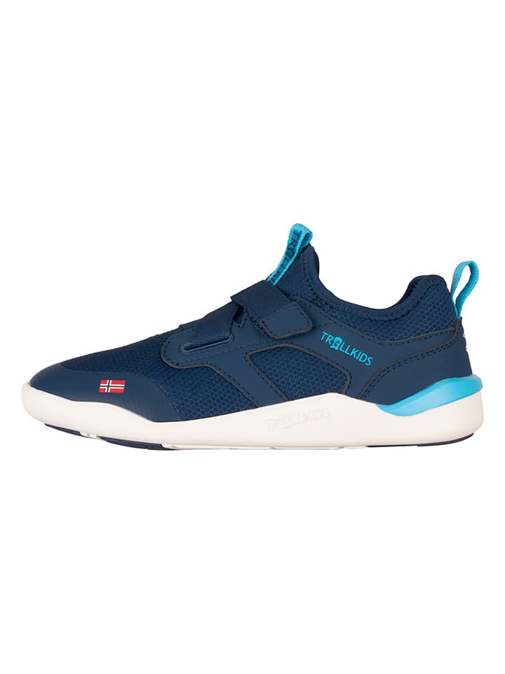 Sneakersy "Bergen" w kolorze granatowym do chodzenia na boso