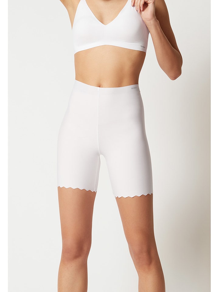 Shorts in Weiß