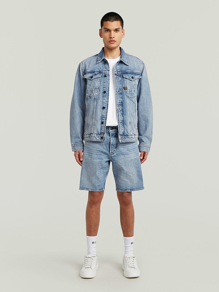 Jeans-Bermudas in Hellblau
