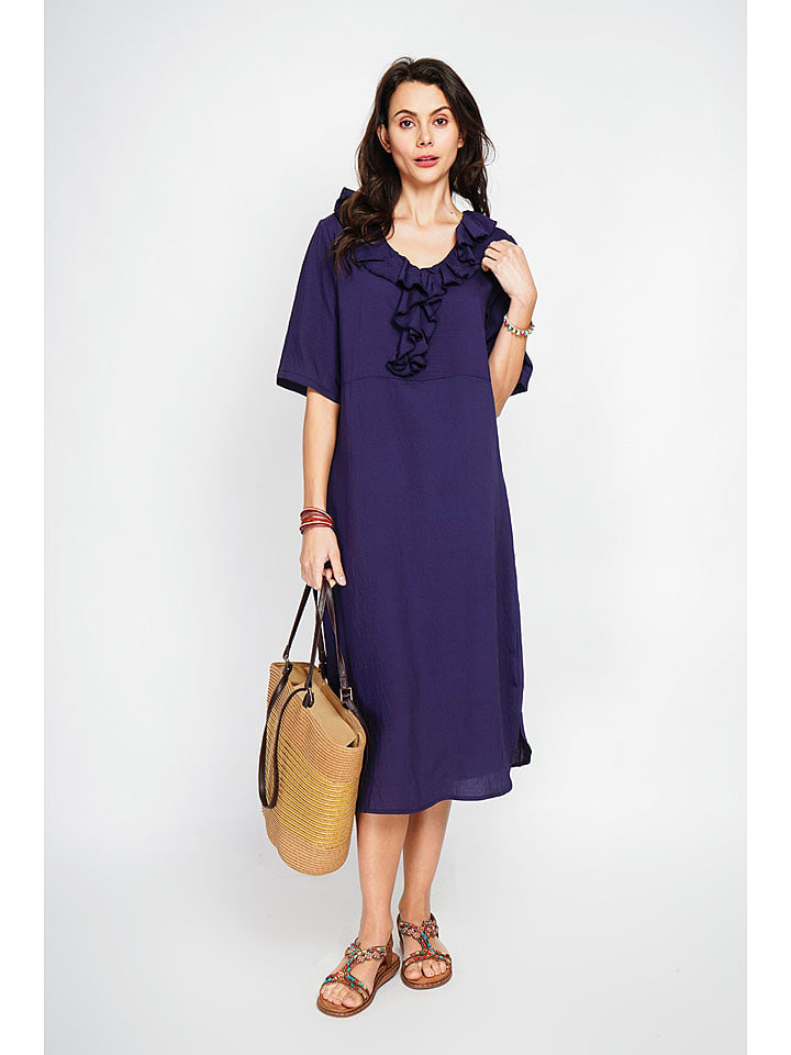 Kleid in Dunkelblau