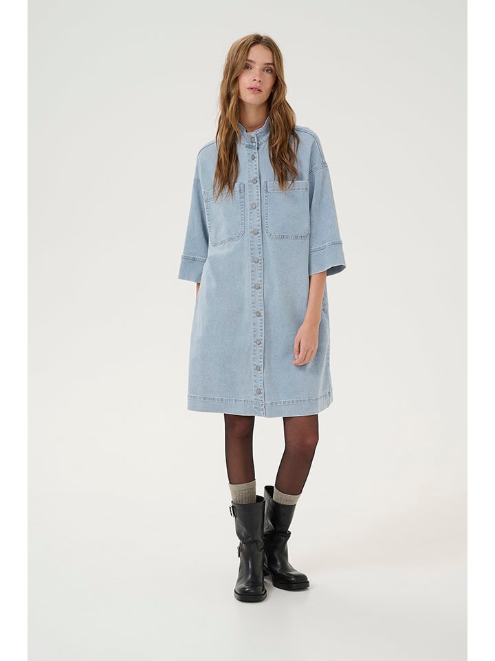 Jeanskleid in Hellblau
