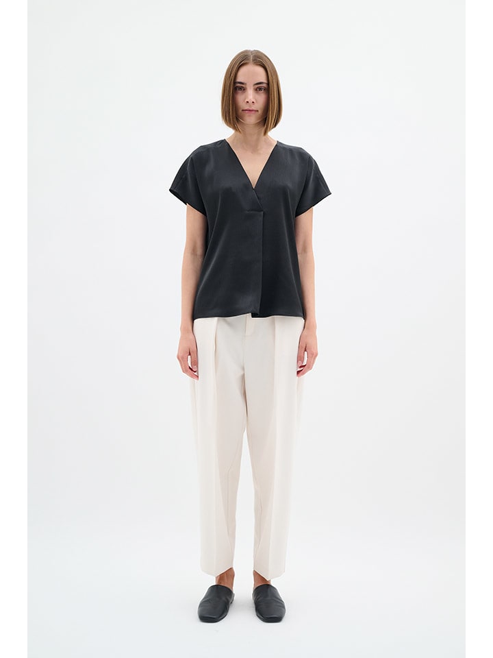 Bluse in Schwarz