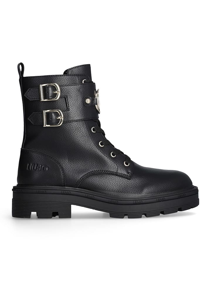 Boots in Schwarz