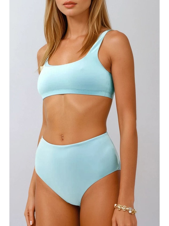Bikini w kolorze błękitnym