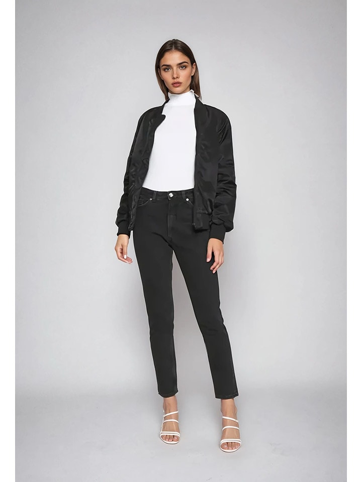 Dżinsy - Slim fit - w kolorze czarnym