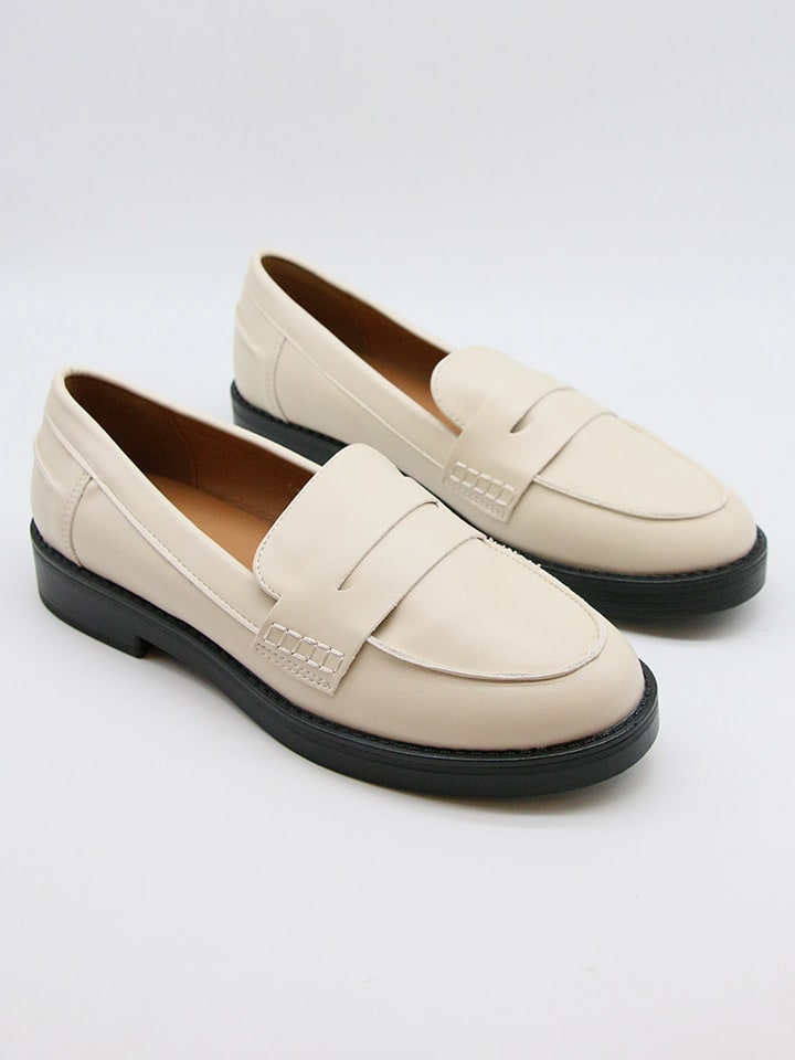 Mokassins in Beige