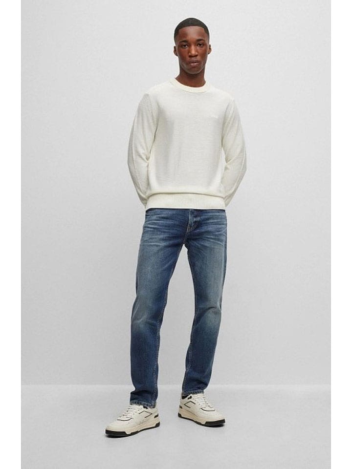 Sweter w kolorze kremowym
