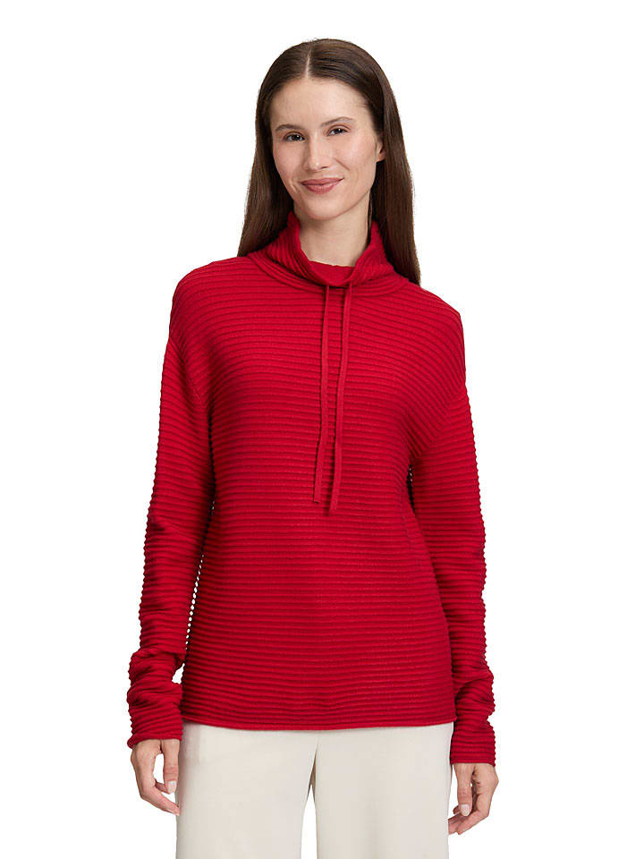 Sweter w kolorze czerwonym