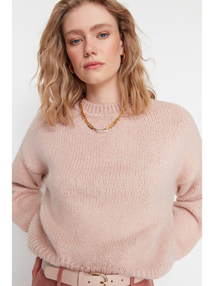 Sweter w kolorze jasnoróżowym