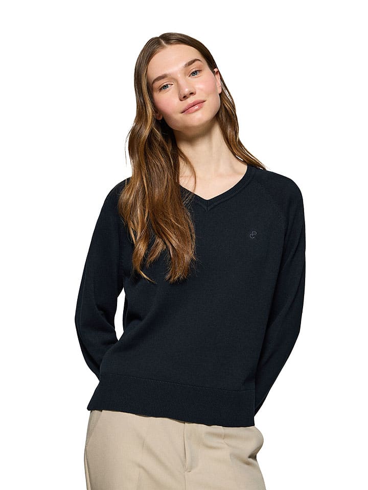 Sweter w kolorze czarnym