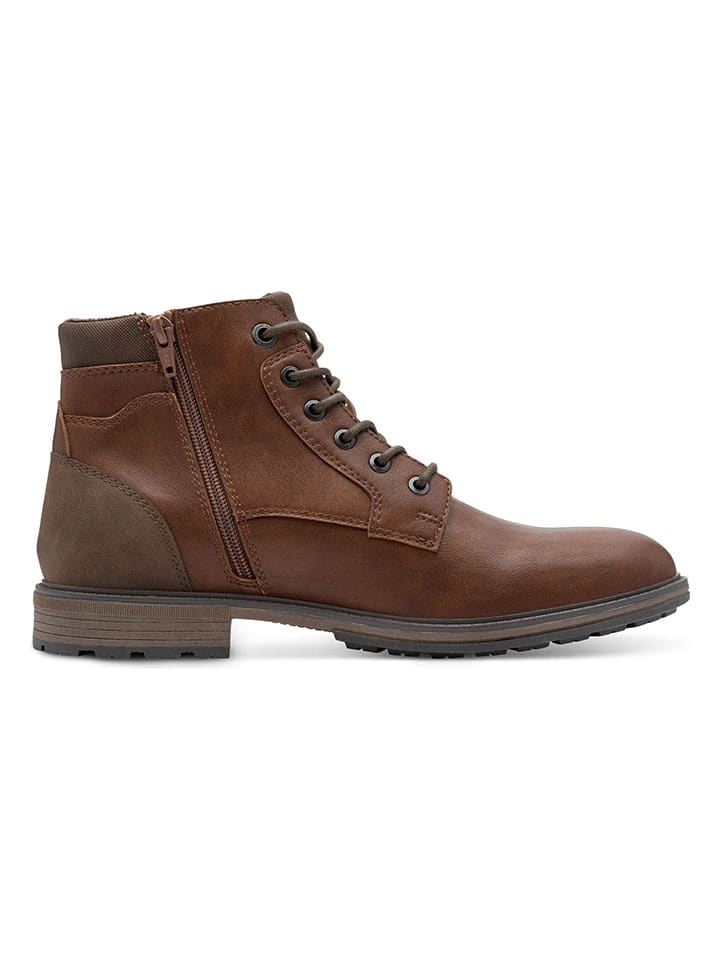 Boots in Braun
