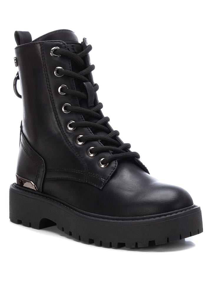 Boots in Schwarz