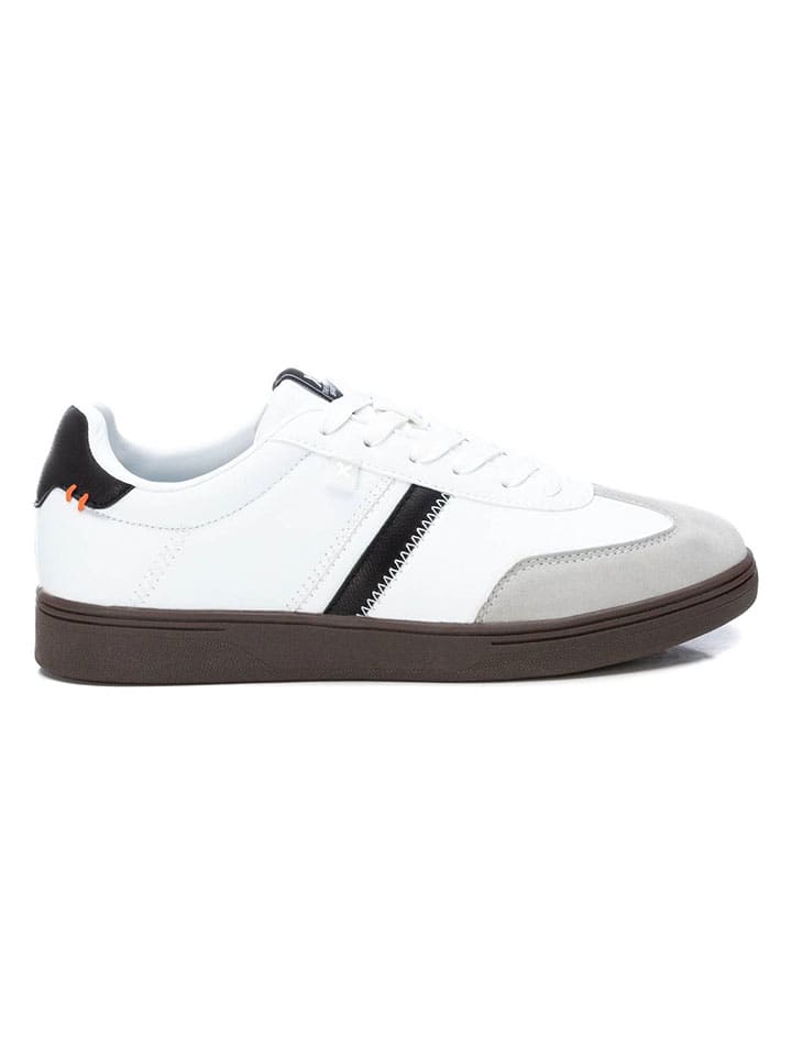 Sneakers in Weiß/ Schwarz/ Grau