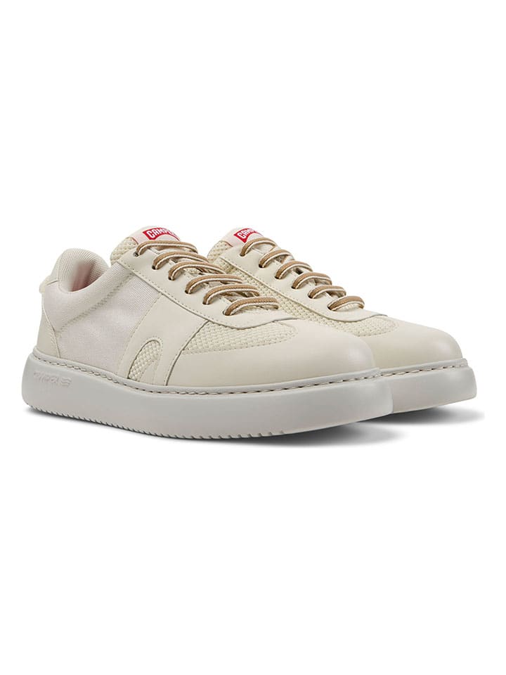 Sneakersy w kolorze beżowym