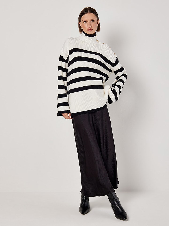 Pullover in Weiß/ Schwarz