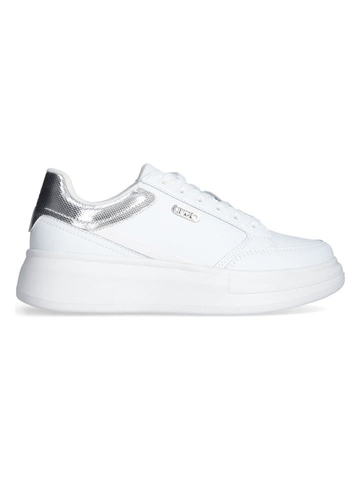 Skórzane sneakersy w kolorze białym