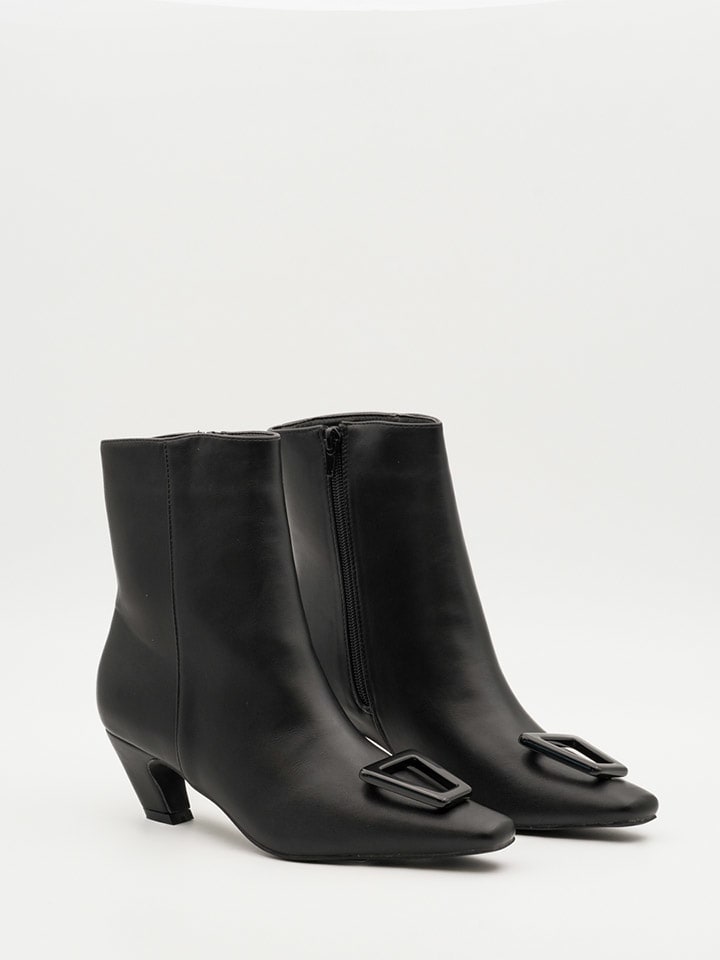 Boots in Schwarz