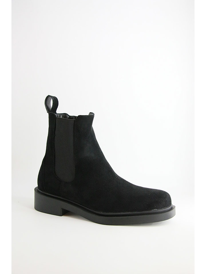 Boots in Schwarz