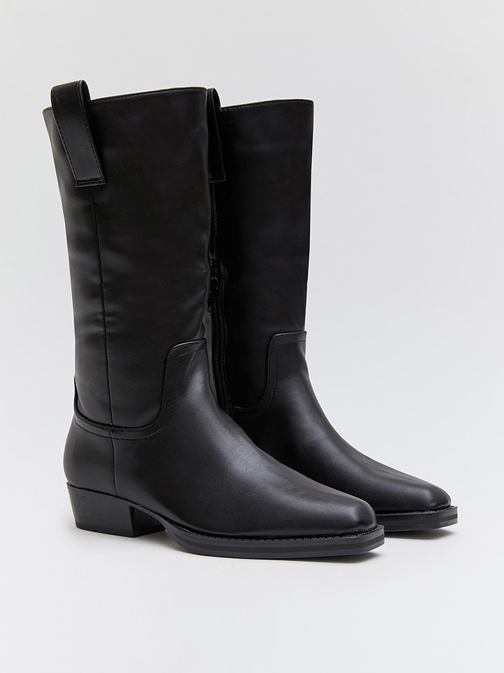 Boots in Schwarz