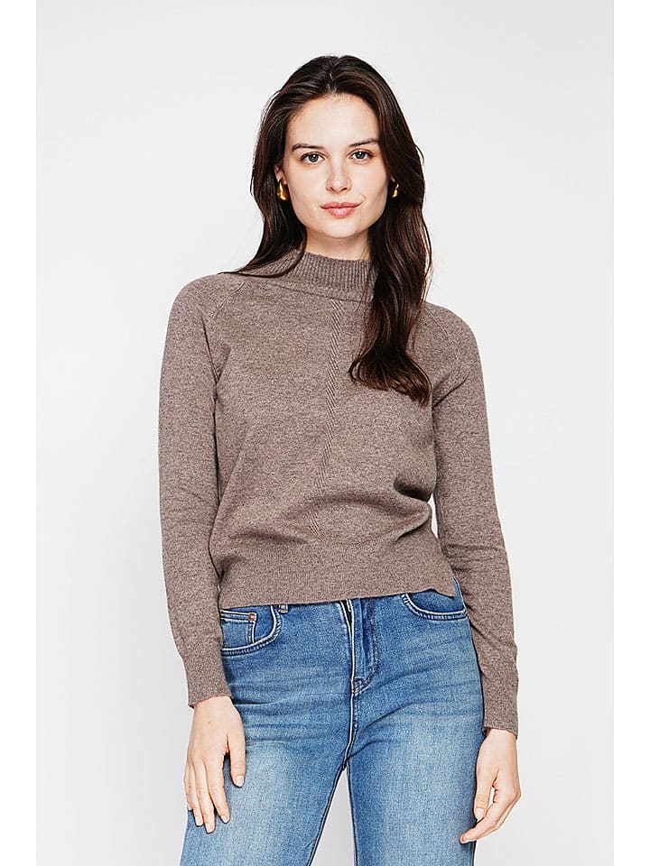Sweter w kolorze szarobrązowym