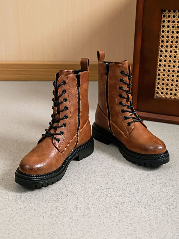 Boots in Hellbraun