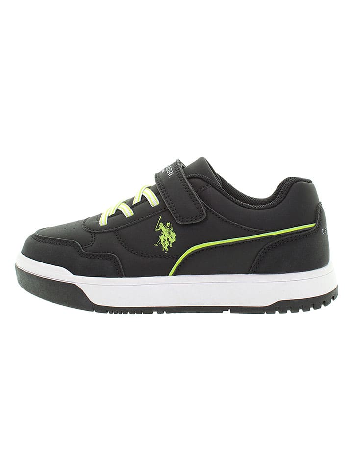 Sneakers in Schwarz