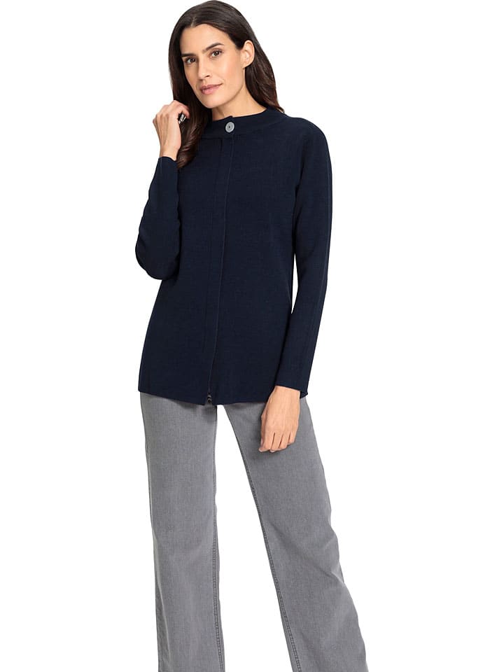 Pullover in Dunkelblau