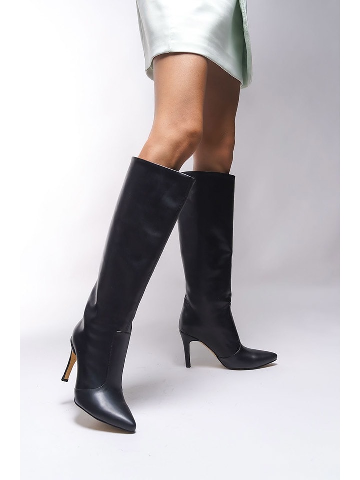 Stiefel in Schwarz