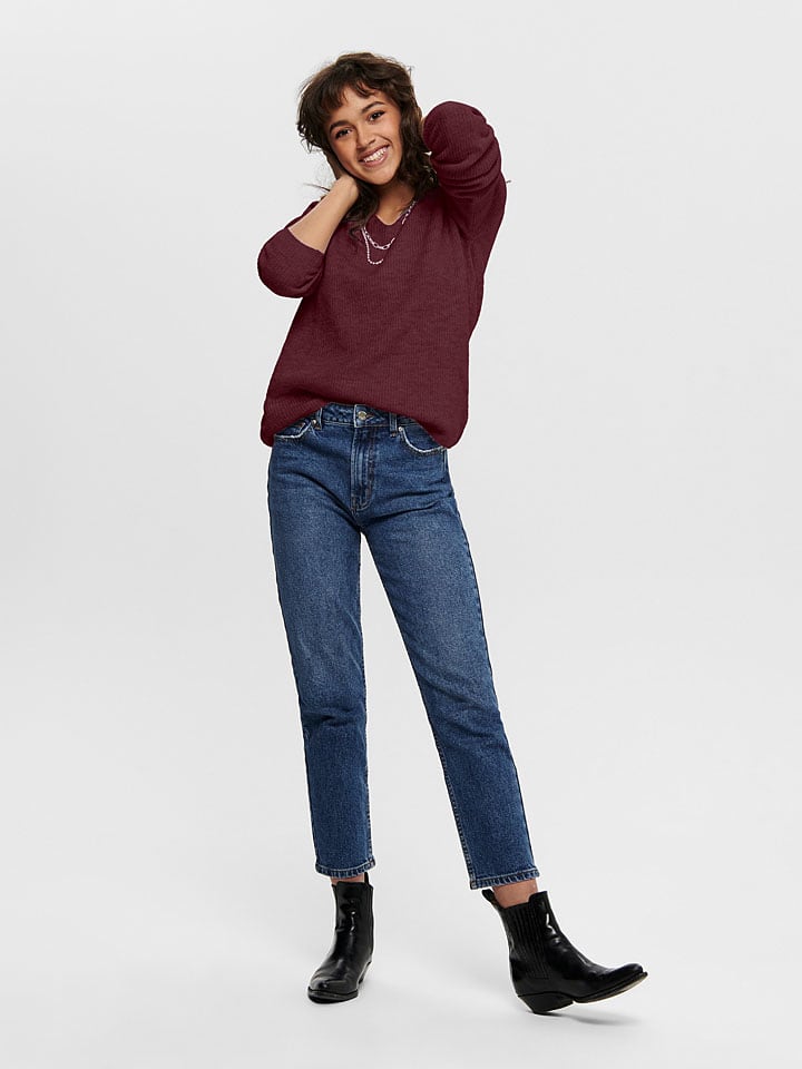 Sweter w kolorze bordowym