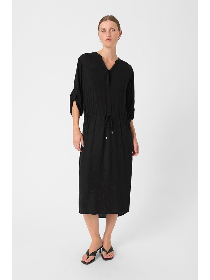 Kleid in Schwarz