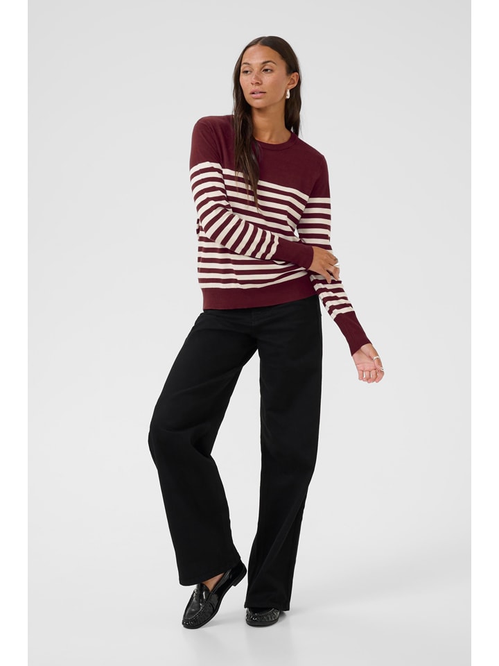 Sweter w kolorze czerwonym