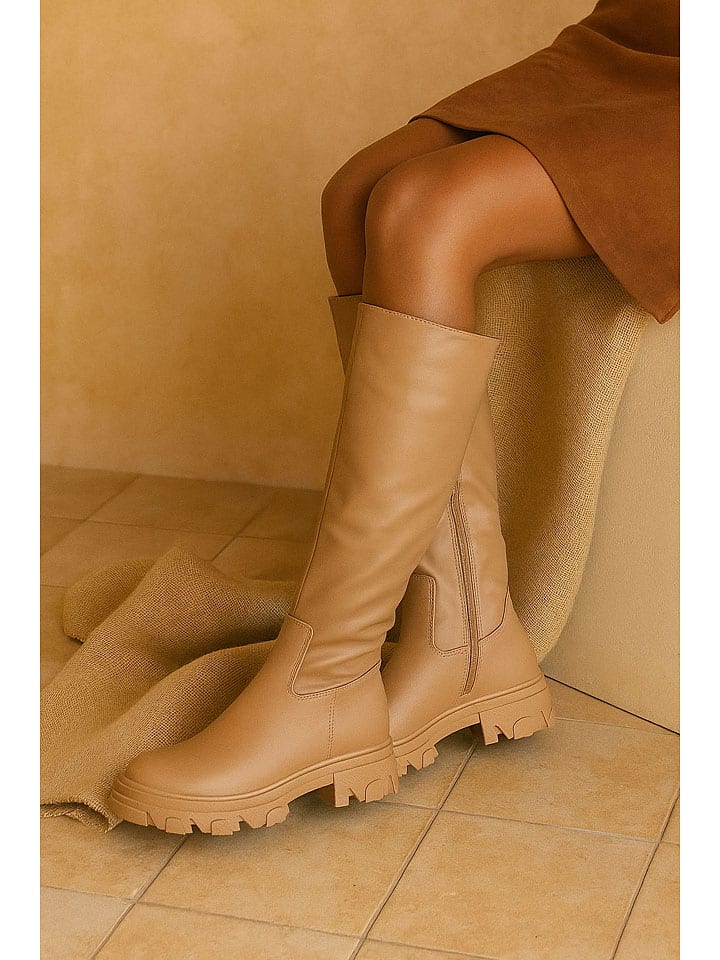 Stiefel in Khaki